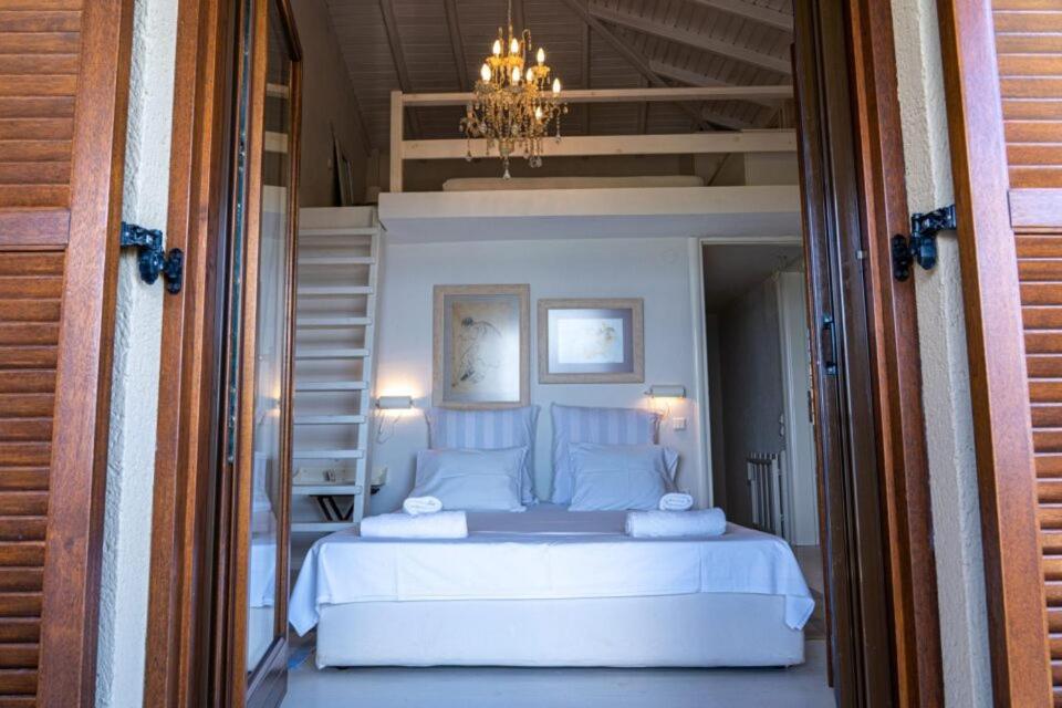 Alemar Estates Ouranoupolis Villa Bagian luar foto