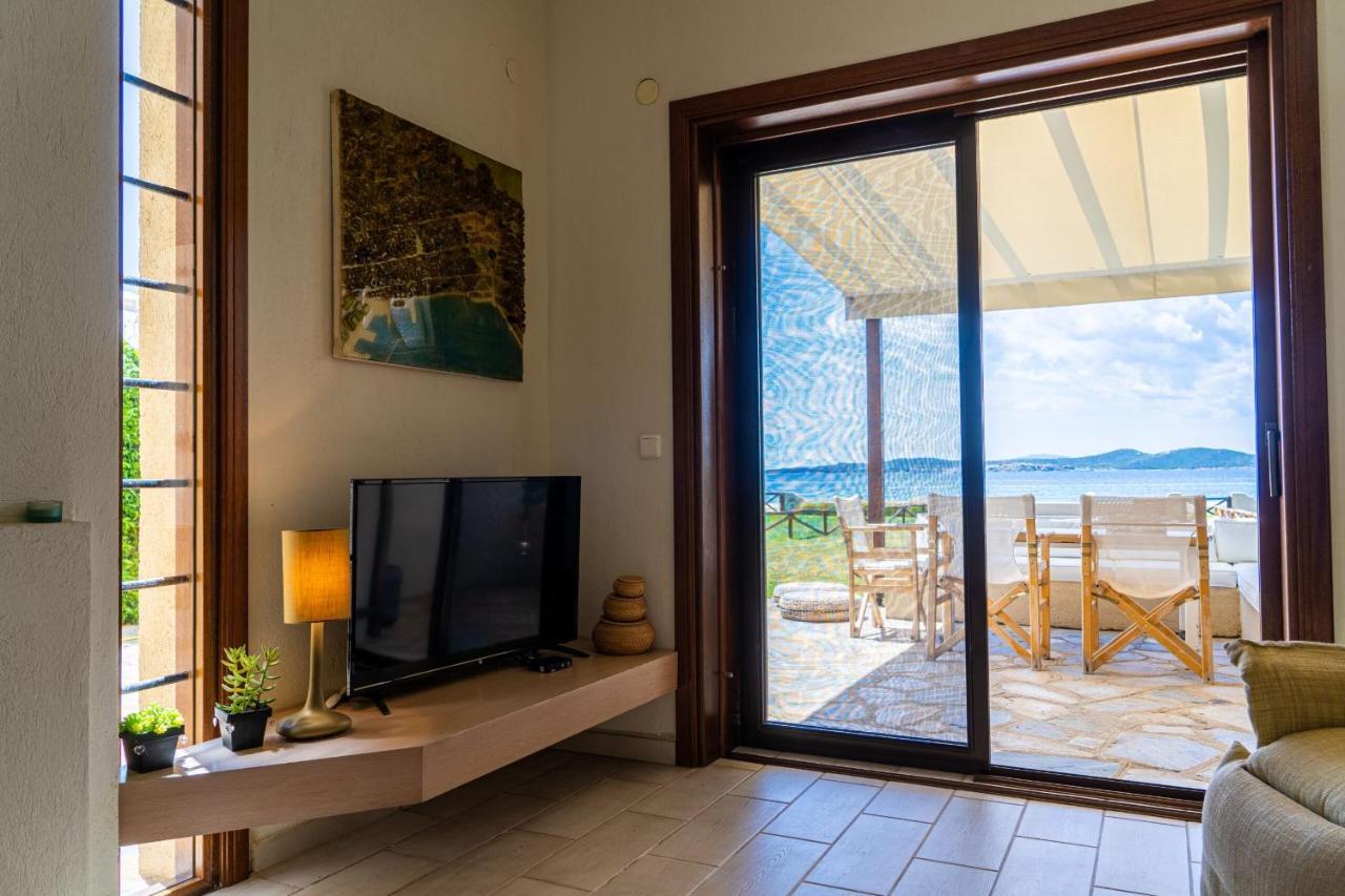 Alemar Estates Ouranoupolis Villa Bagian luar foto